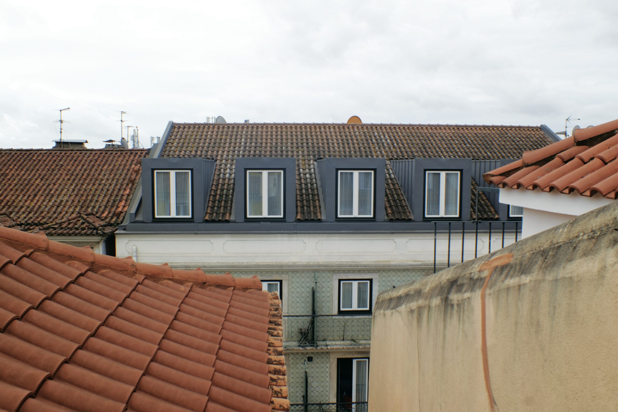 Maximize Light with Multi-Paned Rooflights & Roof Lanterns
